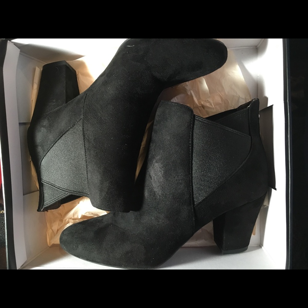 BCBGeneration booties
